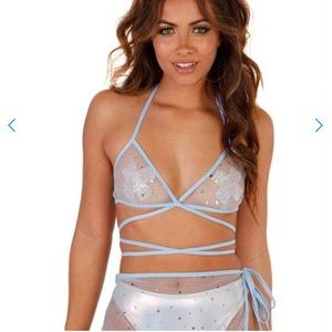 Wrap Around Triangle Top